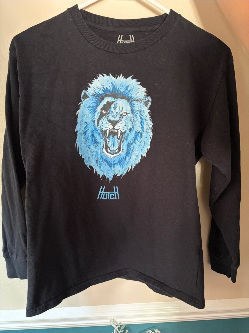 Hatch Black Long-Sleeve Tee with Blue Roaring Lion Graphic
